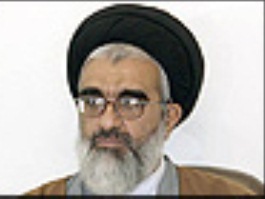 ایران تنها کشوری که پرچم قرآن و عترت را برافراشته است