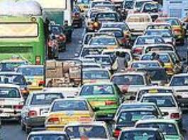تردد غیرضروری خودروها عامل ترافیک قم