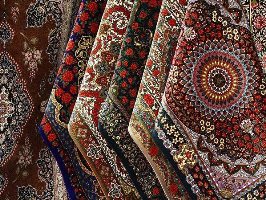 دوازدهمین نمایشگاه بین‌المللی فرش دستباف استان قم افتتاح شد