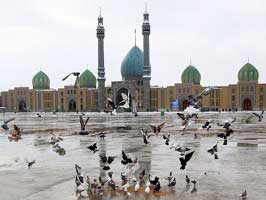 حضور زائران 52 کشور جهان در مسجد مقدس جمکران