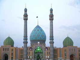 حضور زائران ۵۲ کشور در مسجد مقدس جمکران