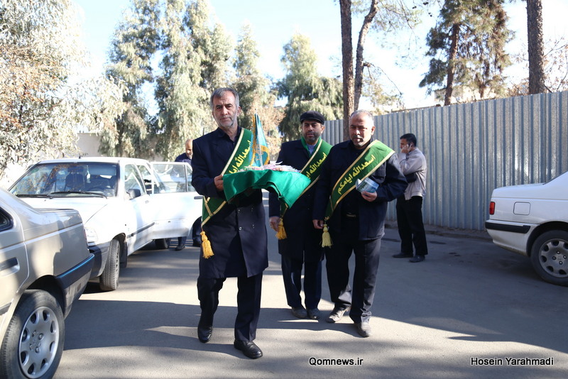عیادت خادمان مسجد جمکران از بیماران بستری در بیمارستان های استان