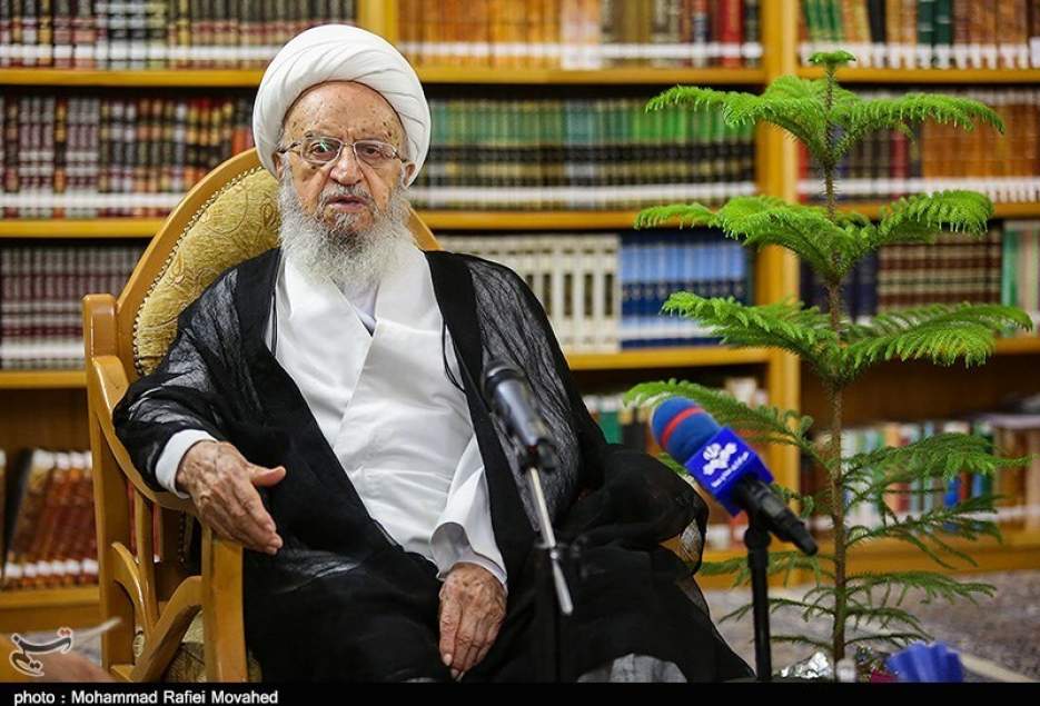 هشدار آیت‌الله مکارم شیرازی نسبت به حرام بودن جوایز بسیاری از مسابقات تلویزیونی