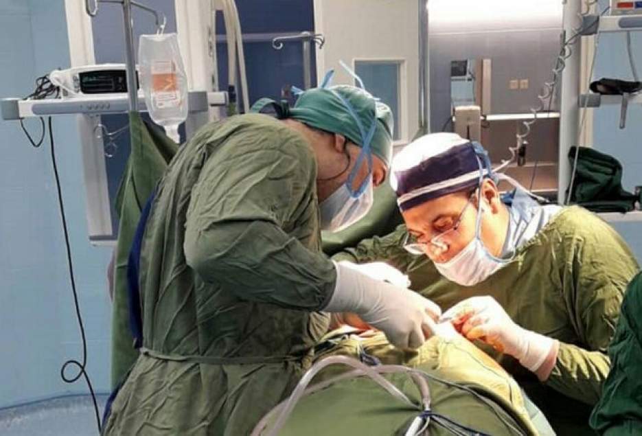 جراحی ترمیم شبکه بازویی دست برای نخستین بار در قم انجام شد