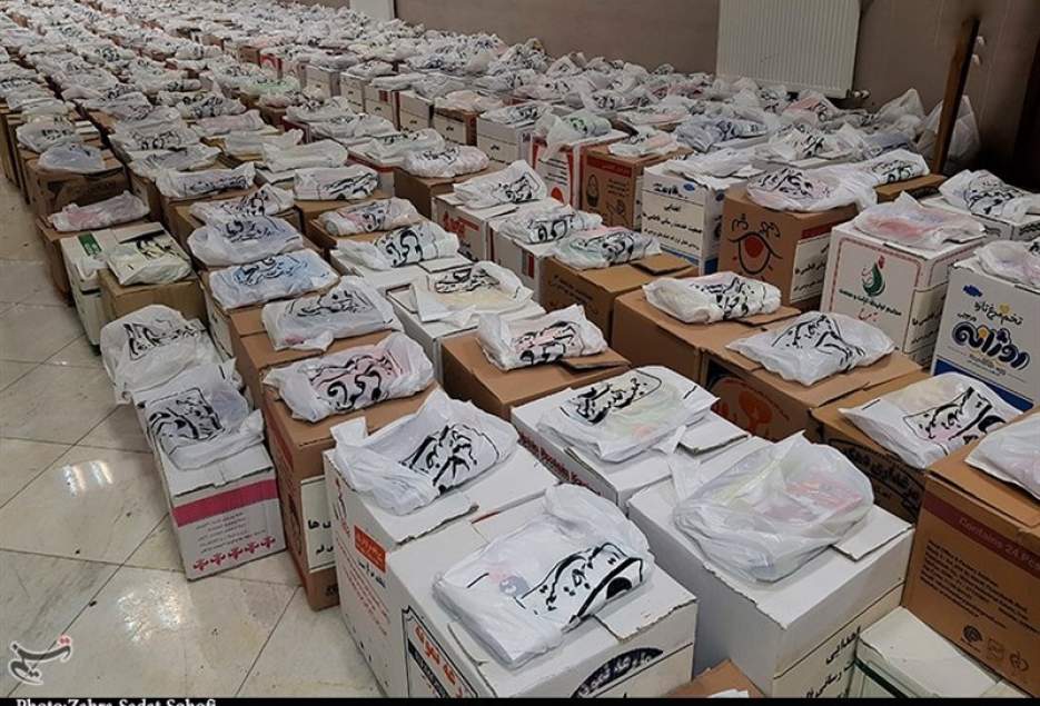 ۳۰۰۰ بسته معیشتی توسط قرارگاه جهادی فاطمی میان خانواده‌های محروم قمی توزیع شد