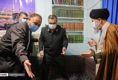 Iranian police commander travels to Qom