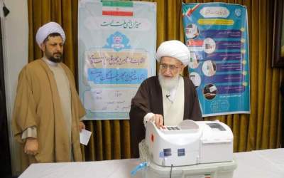 شرکت آیت الله حسین نوری همدانی در انتخابات