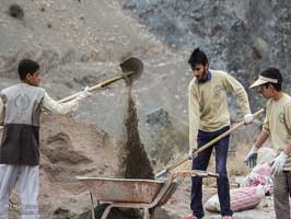 ۱۶ گروه جهادی از بسیج قم به مناطق محروم کشور اعزام شدند