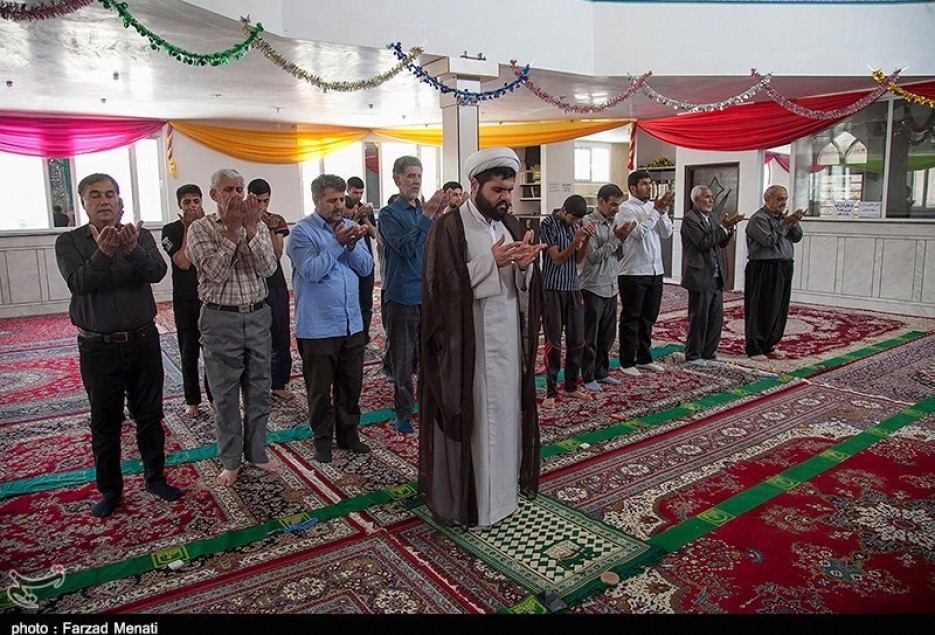 ترویج معارف دینی مهم‌ترین هدف گروه جهادی تالیان نور در روستاهای قم است