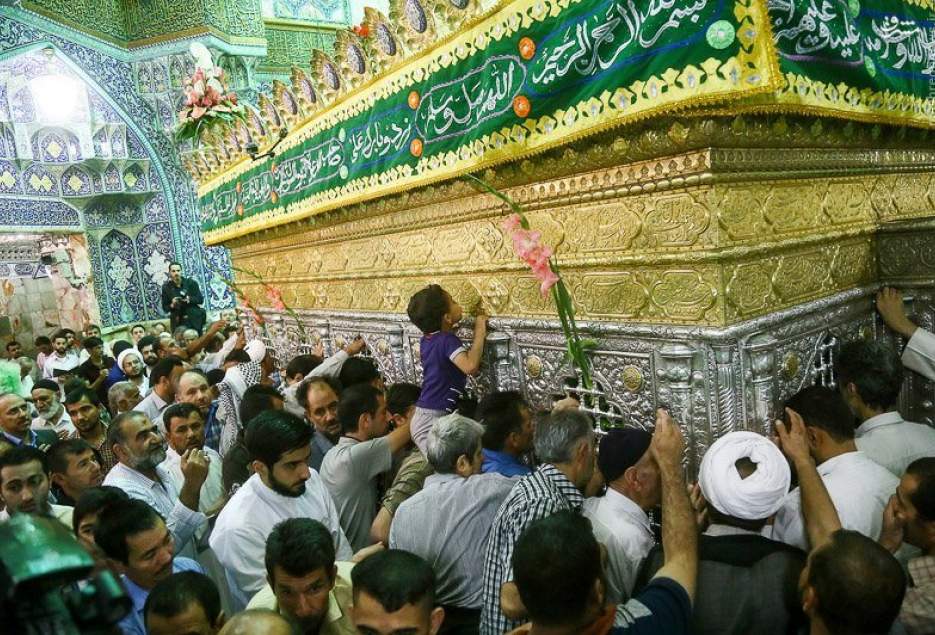 برپایی جشن و سرور در سالروز میلاد امام موسی کاظم (ع) درقم