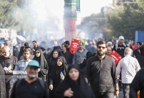 قم در روز اربعین حسینی به سوگ نشست.