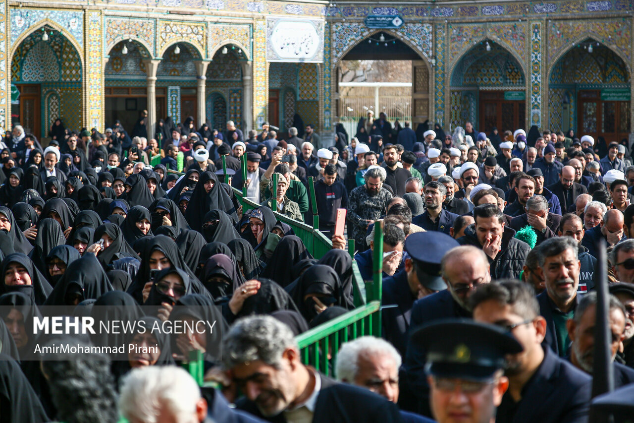 دسته عزای خادمان حرم حضرت معصومه(س) در سوگ امام کاظم(ع)