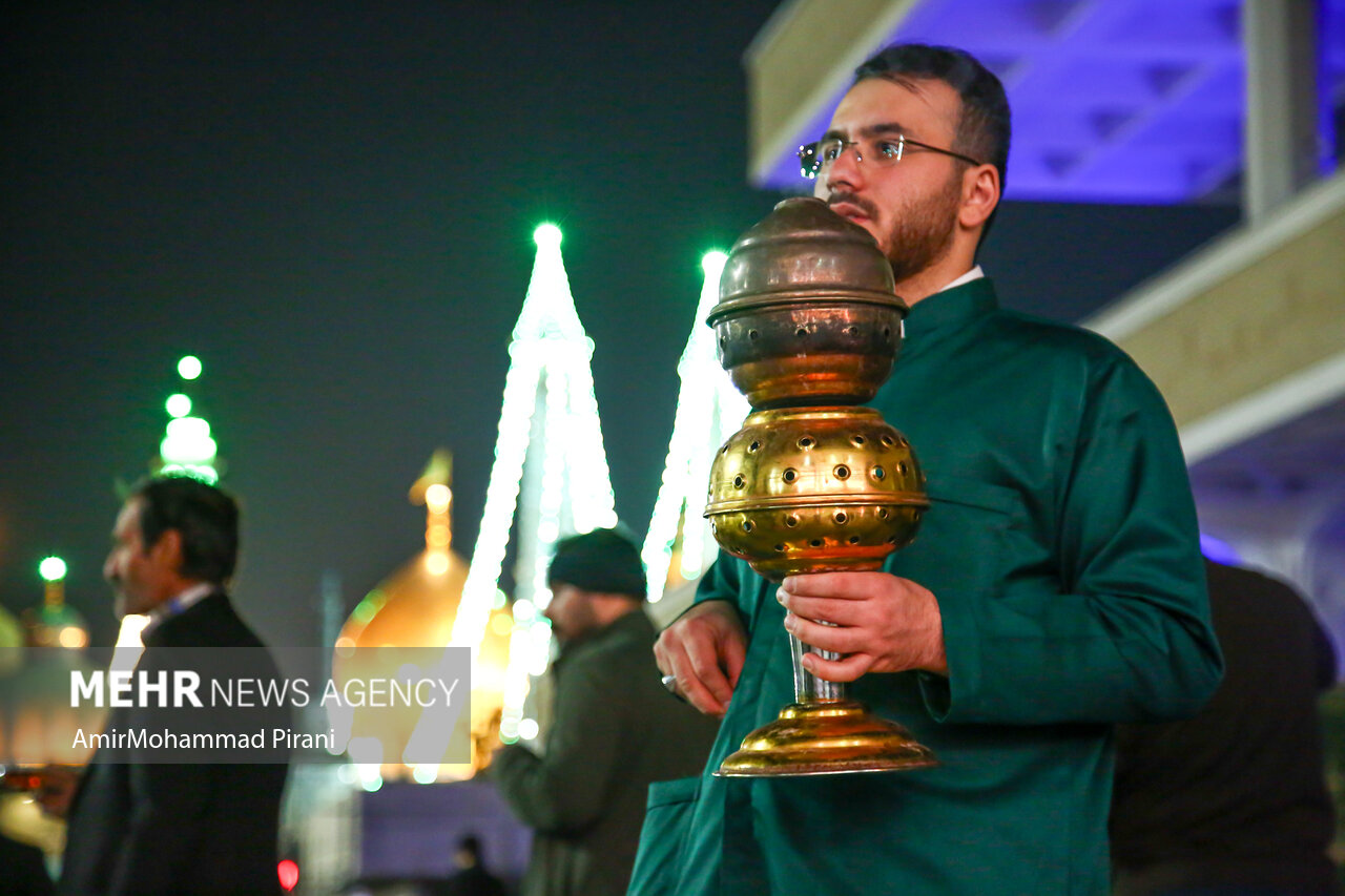 شب میلاد امام حسین(ع) در حرم حضرت معصومه(س)