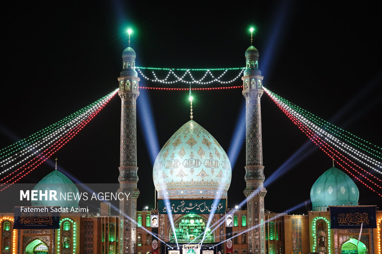 شب نیمه شعبان در مسجد جمکران